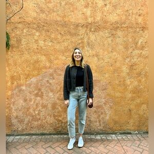 Meet your Posher, Jillian